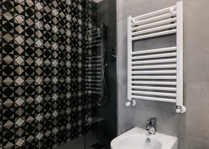 Lumas Up Frühstückspension 4*