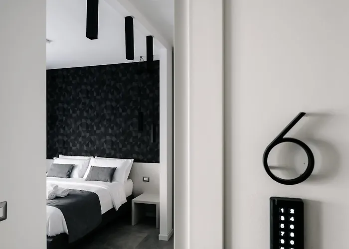 Lumas Up Couette-café Rome