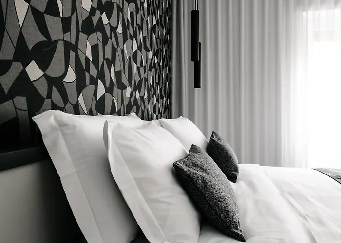 Lumas Up Frühstückspension 4*